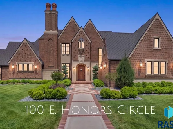 100 E Honors Cir, Sioux Falls, SD 57108