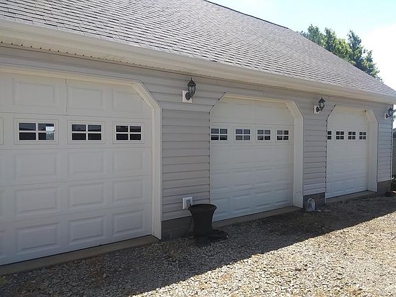 2nd image of 86 Maxwell Ln