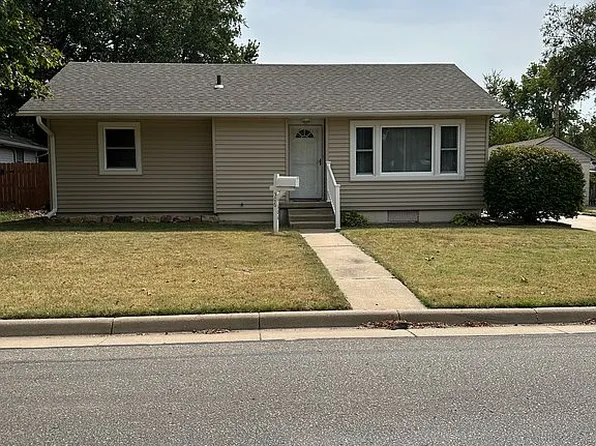 306 Charles Rd, Abilene, KS 67410
