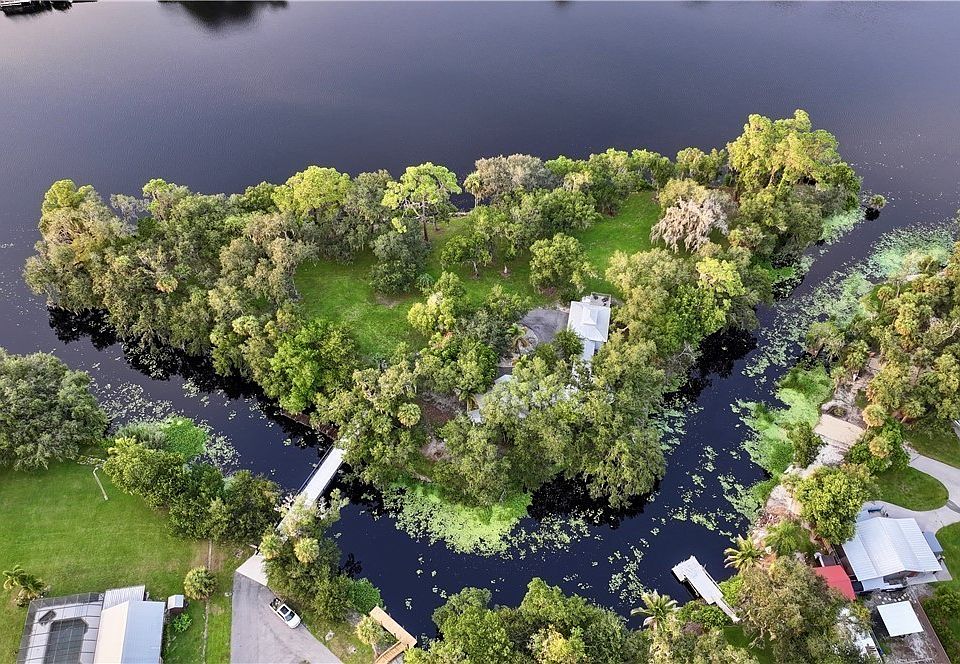 1st image of 3200 Fort Denaud Rd