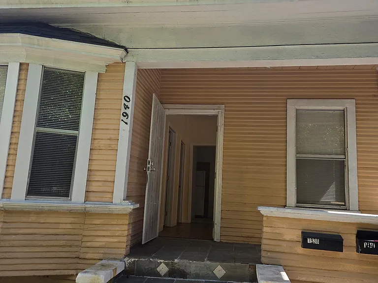 1940 New England St — Photo 1