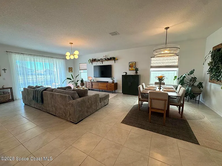 2412 Carrick St NW — Photo 7