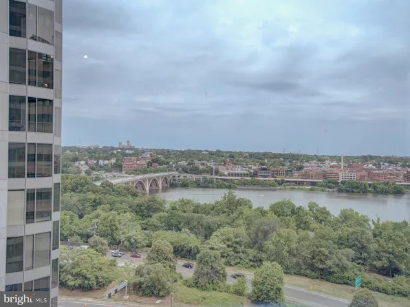 1111 19th St N APT 1509, Arlington, VA 22209