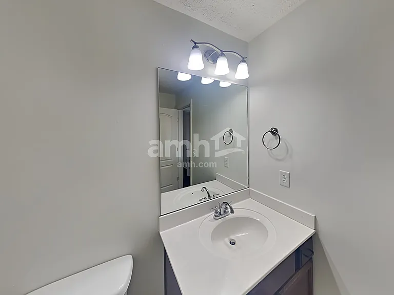 878 Daybreak Dr — Photo 15