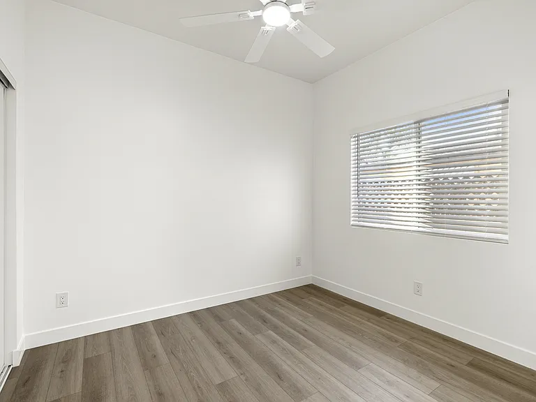 5006 La Dorna St #1 — Photo 4