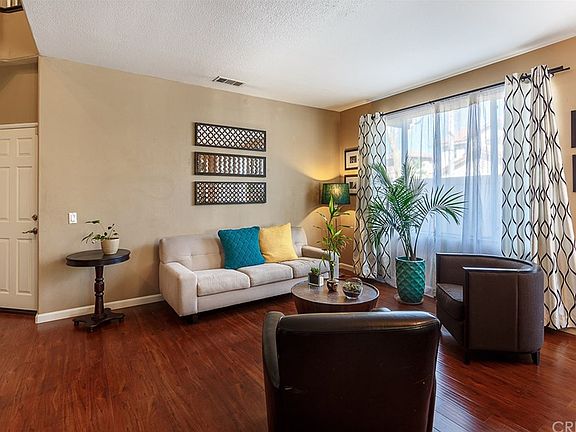 5th image of 27704 Thalia Ln