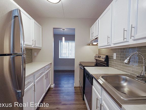4th image of 5 Dorchester Dr #8541661