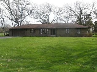 8249 E Hales Corner Rd, Stillman Valley, IL 61084