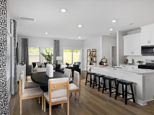 442 Blissful Ct, Taylors, SC 29687