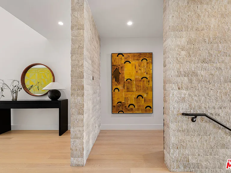 3116 Elvido Dr — Photo 15