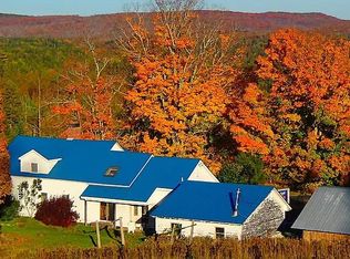 684 Taylor Rd, Greensboro Bend, VT 05842