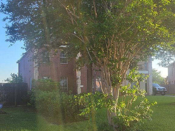 3rd image of 3111 Longhorn Cir