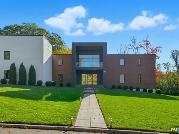 55 Oxford Dr, Tenafly, NJ 07670