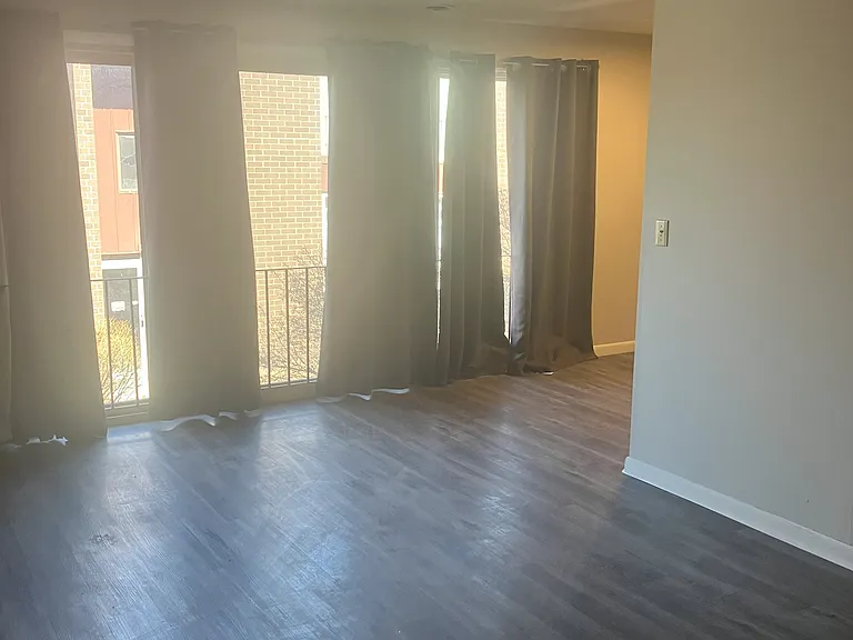 300-306 Polk St — Photo 7