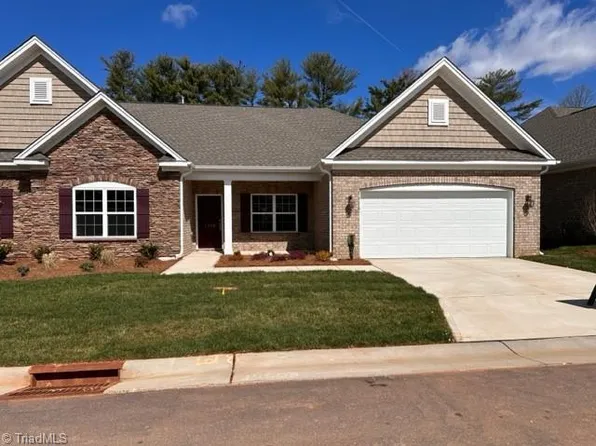 3725 Copper Ct #8, High Pt, NC 27265