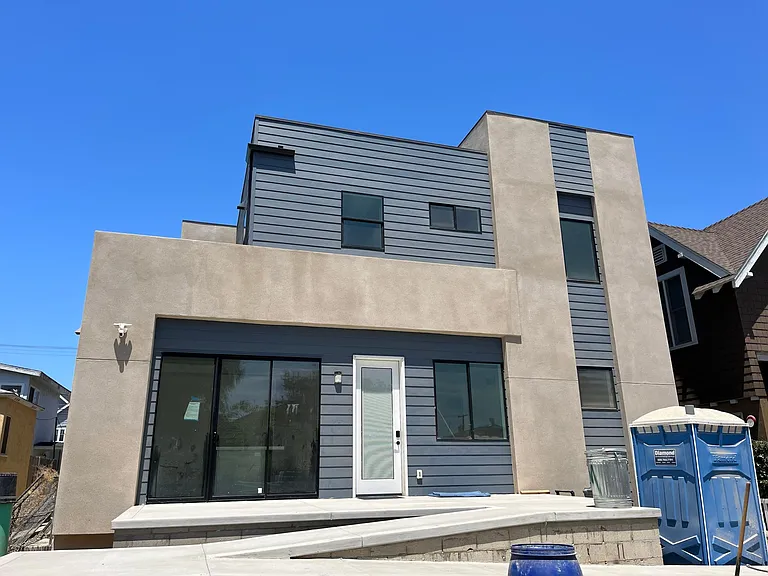 250 B Ave #A — Photo 1