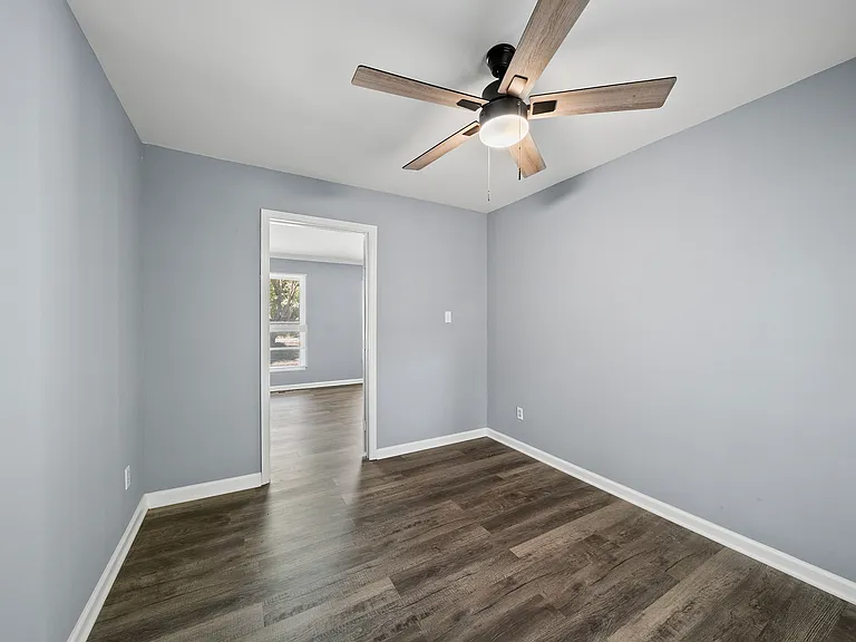 2108 Treverton Pl — Photo 26