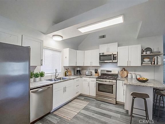 4th image of 1281 Ravenshoe Way