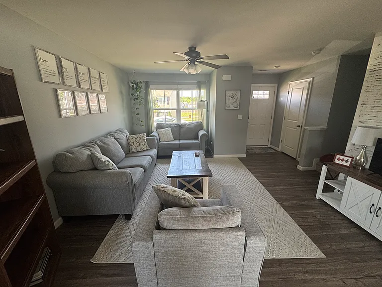 3628 Brookway Dr — Photo 2