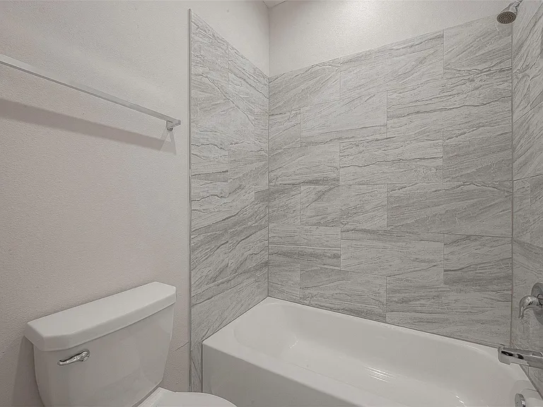 2528 S Texas Ave #A — Photo 37