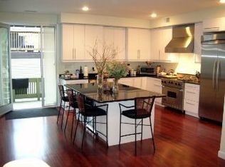 2231 N Clybourn Ave, Chicago, IL 60614
