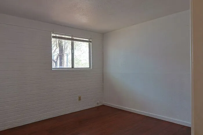 618 N Medford Dr — Photo 19