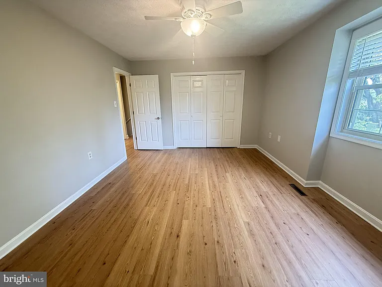 824 Appleseed Ct — Photo 16