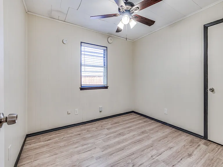 9311 Oakland Dr — Photo 9
