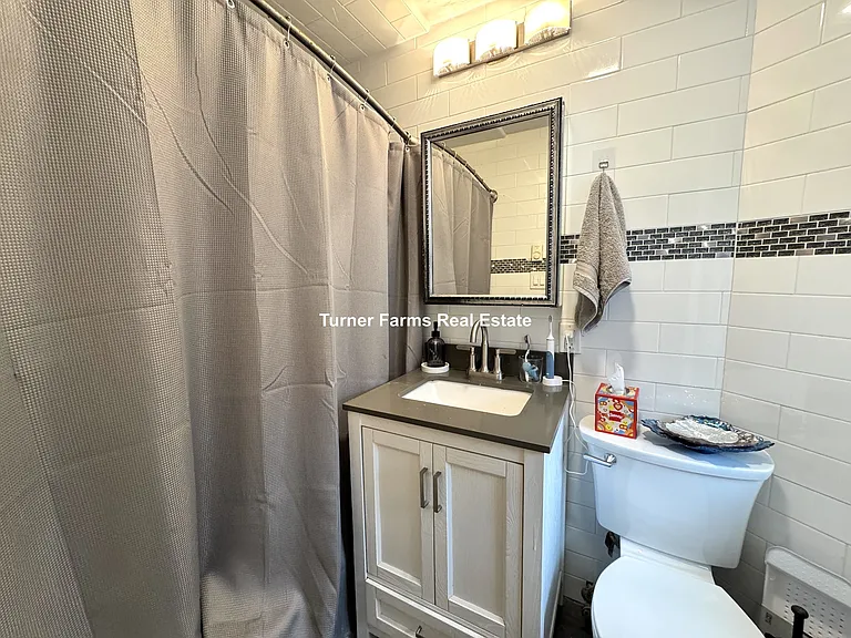 93 Hudson St #3 — Photo 11