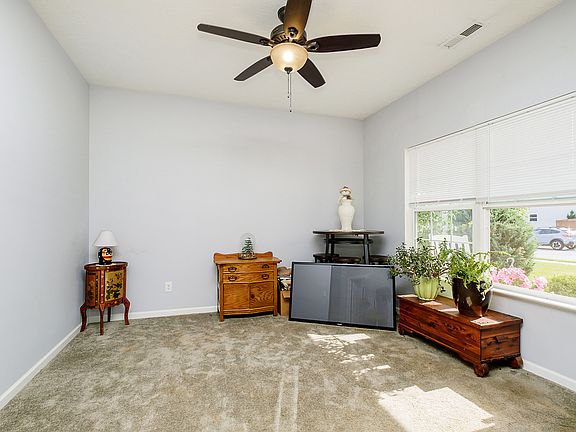 4th image of 17231 Petersfield Ln