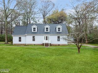 535 Washington Post Rd, New Bern, NC 28562