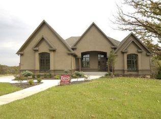 6837 N Myrtle Ave, Gladstone, MO 64119