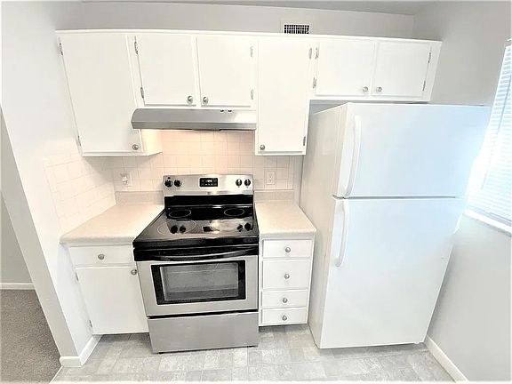 2nd image of 150 41st Ave N #302
