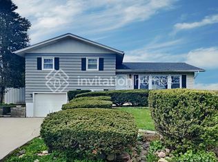 5200 Westview Ln, Lisle, IL 60532