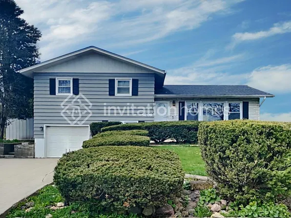 5200 Westview Ln, Lisle, IL 60532