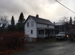 208 E Main St, Hyde Park, VT 05655