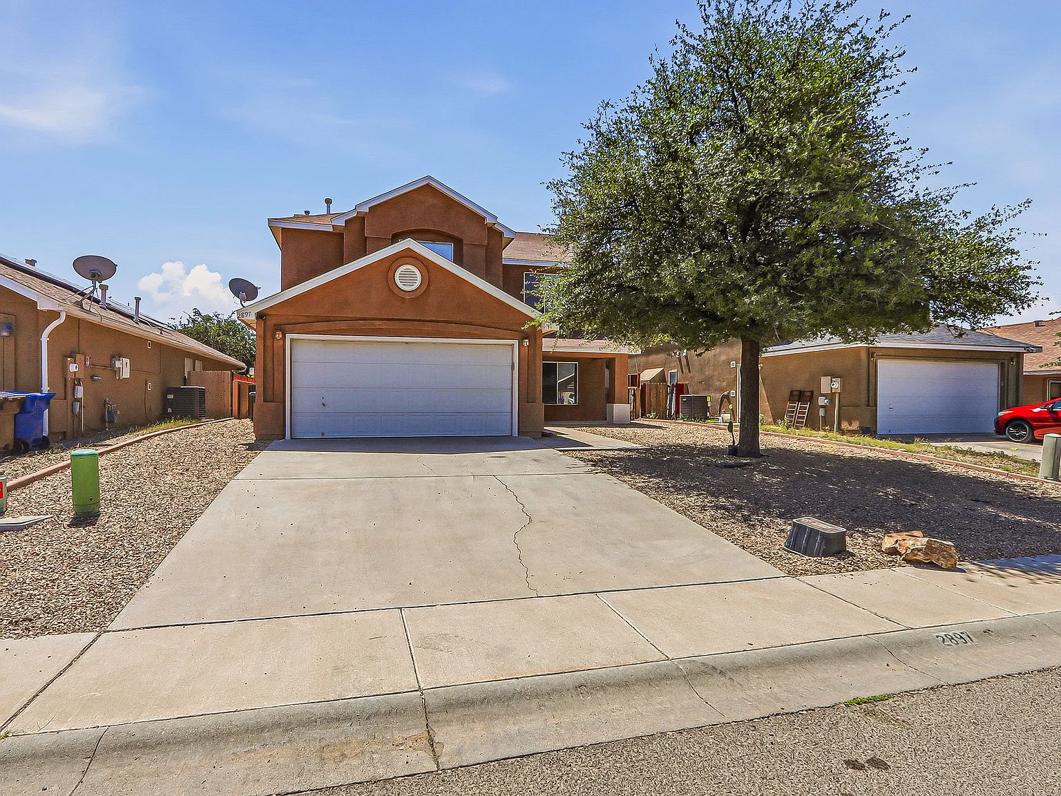 3 bed, 2.5 bath, 2246 sqft, $1,950 — Photo 2