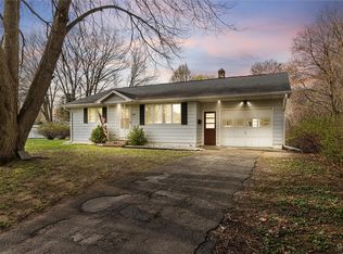 104 Williams St, North Syracuse, NY 13212