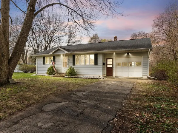 104 Williams St, North Syracuse, NY 13212