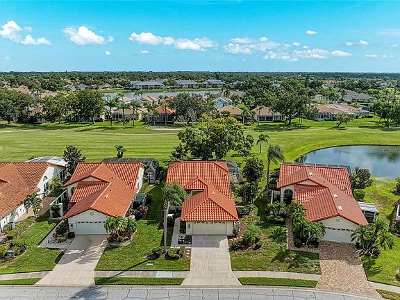 4th image of 4909 Clubview Ct E