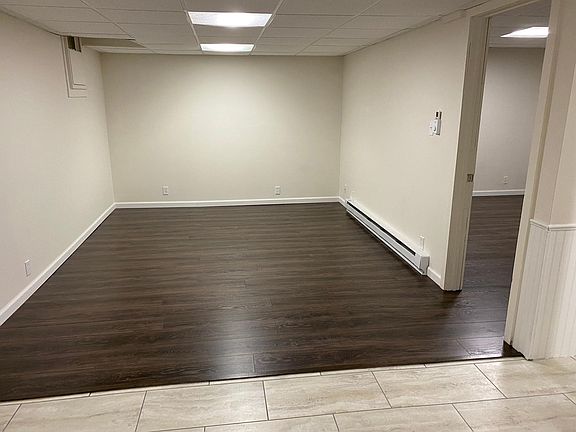 3rd image of 1010 Gaston Ave