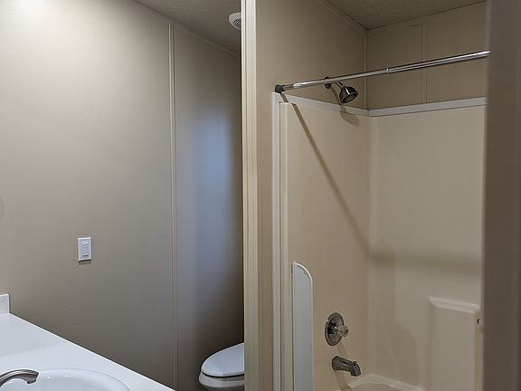 5th image of 25529A 40th Avenue Ct E