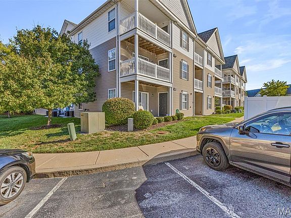 3rd image of 9740 Bexley Station Dr #7G