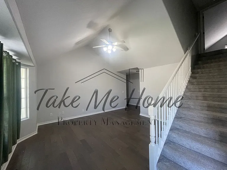 821 S Barberry Ct — Photo 9