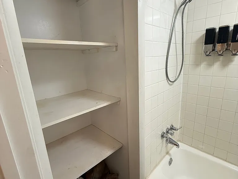 1000 Sandlin Pl — Photo 6