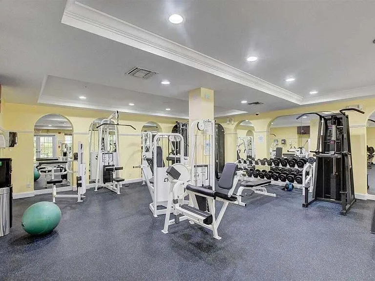 651 Okeechobee Blvd #1104 — Photo 39