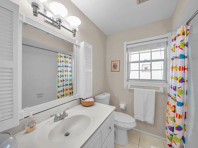 13540 Stratford Place Cir #202 — Photo 41