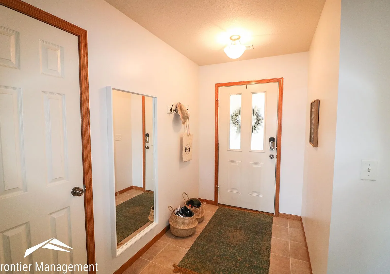 Beautiful 3 Bedroom Home In Great MHK Neighborhood! — Photo 3
