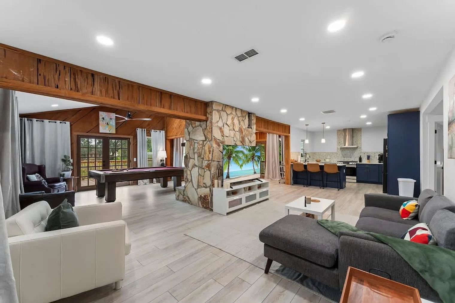2 bed, 2.0 bath, $3,131 — Photo 1