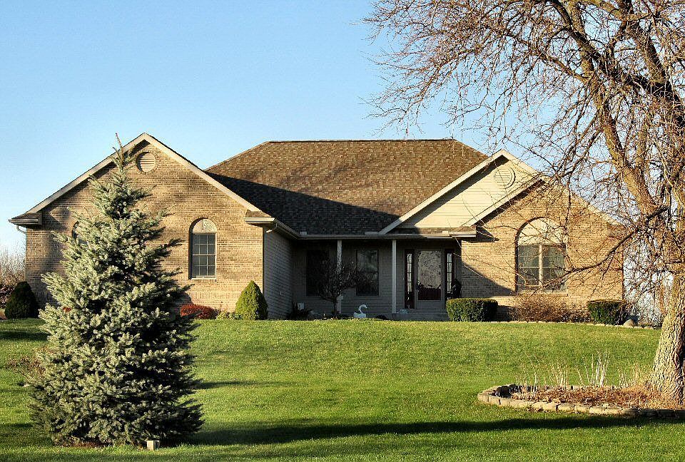 1st image of 476 Bellflower Dr
